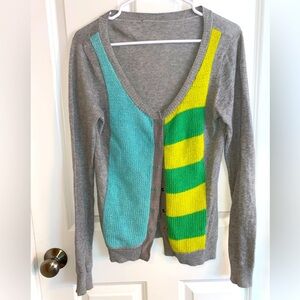 Tag removed. I am guessing it is Boden brand and a size medium.